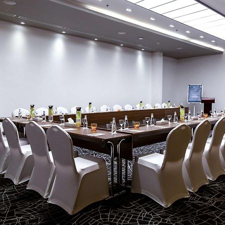 Radisson Hotel & Apartments Dammam Industrial City Exteriör bild