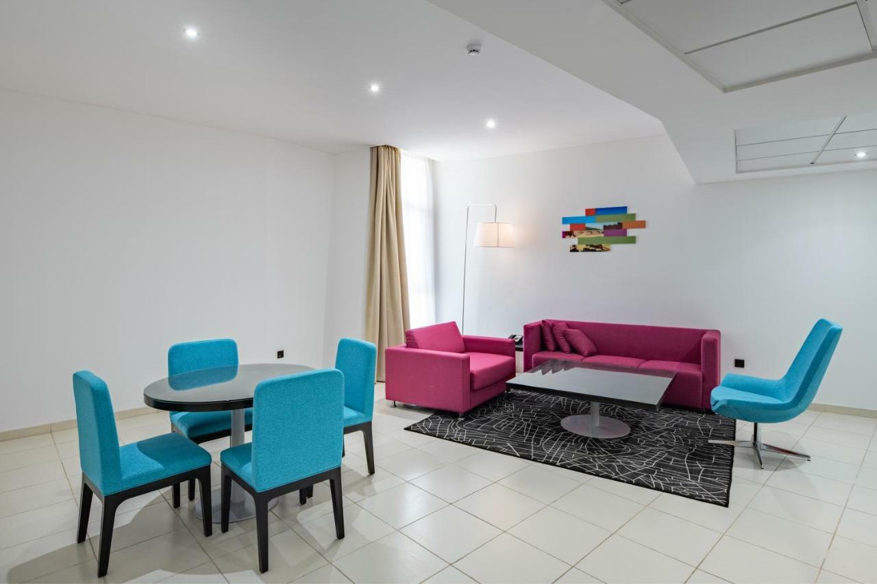 Radisson Hotel & Apartments Dammam Industrial City Exteriör bild
